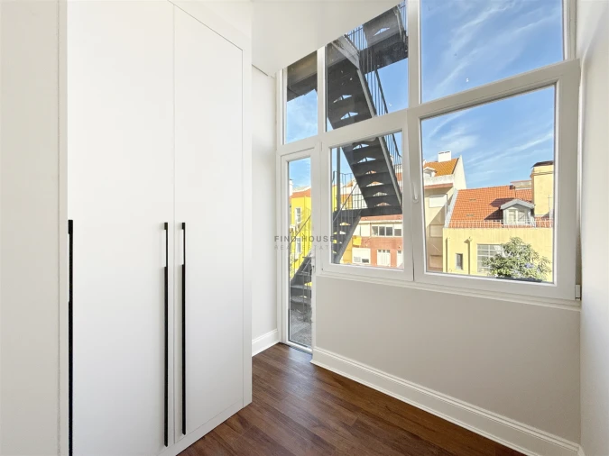 Apartamento T3 para Venda em Areeiro Foto 21