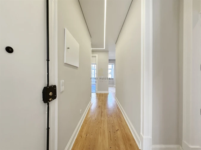 Apartamento T3 para Venda em Areeiro Foto 26