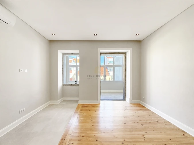 Apartamento T3 para Venda em Areeiro Foto 12