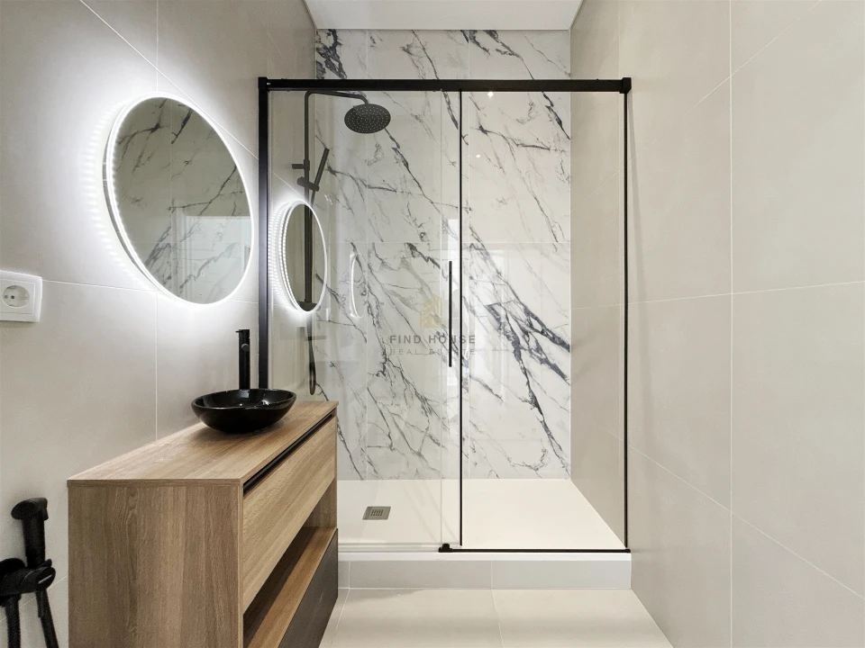 Apartamento T3 para Venda em Areeiro Foto 32