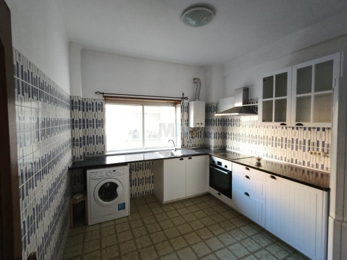 Apartamento T3 para Venda em Santo Antonio dos Olivais Foto 2