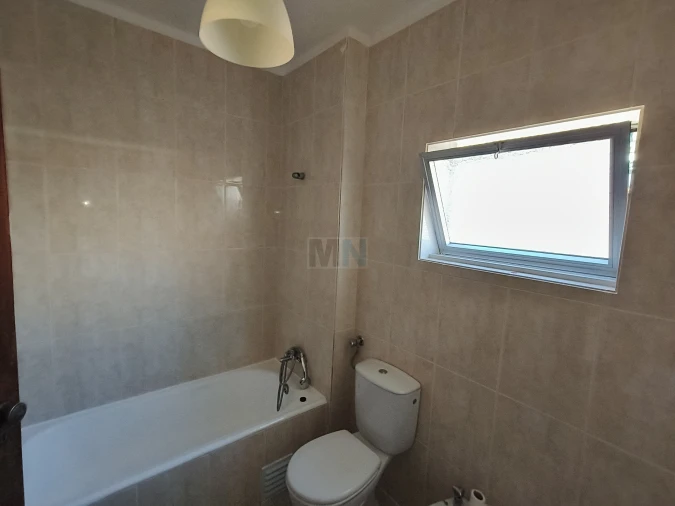 Apartamento T3 para Venda em Santo Antonio dos Olivais Foto 13