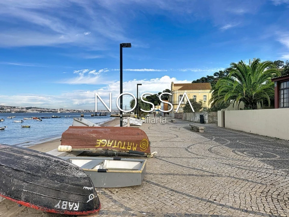 Apartamento T2 para Venda em Caparica e Trafaria Foto 2