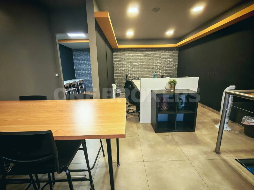 Loja para Arrendamento em Falagueira-Venda Nova Foto 7