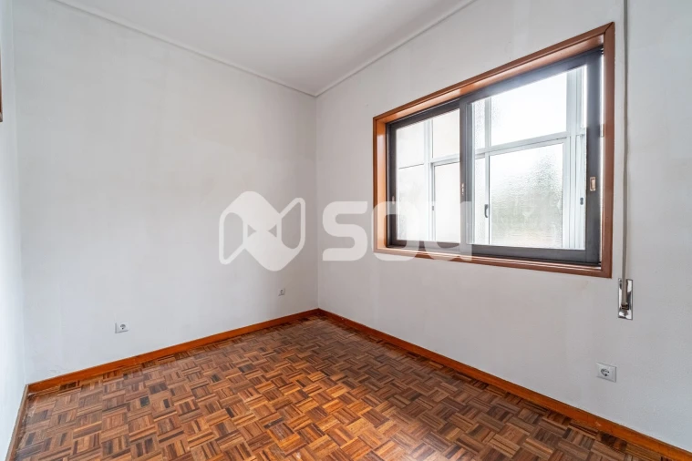 Apartamento T2 para Venda em Pedrouços Foto 11