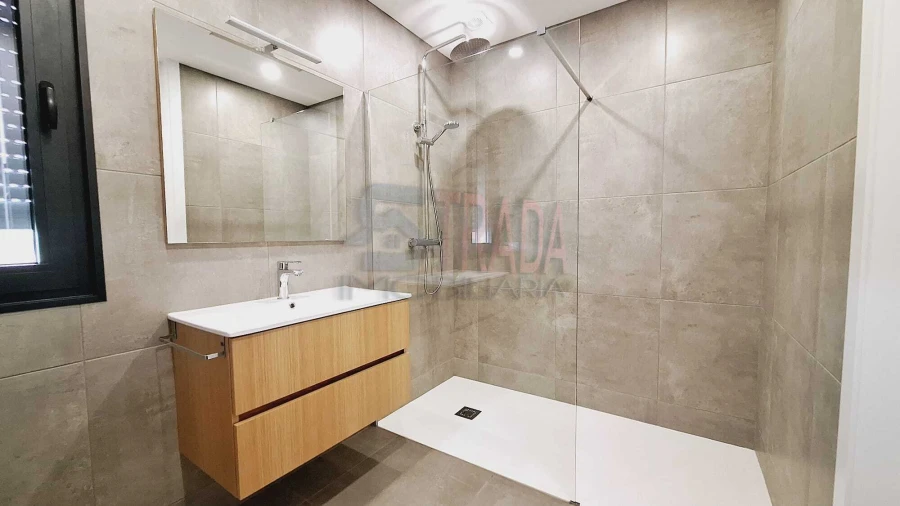 Moradia T3 para Venda em Vila Verde e Barbudo Foto 11