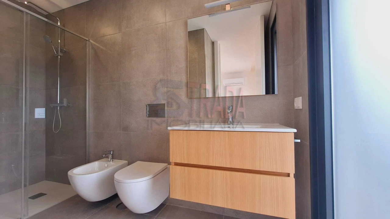 Moradia T3 para Venda em Vila Verde e Barbudo Foto 12