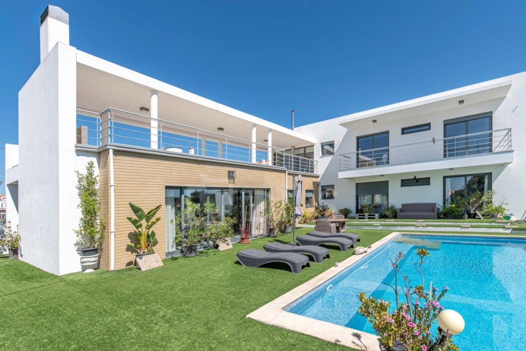 Moradia T4 para Venda em Santa Maria do Castelo e Santiago e Santa Susana Foto 4