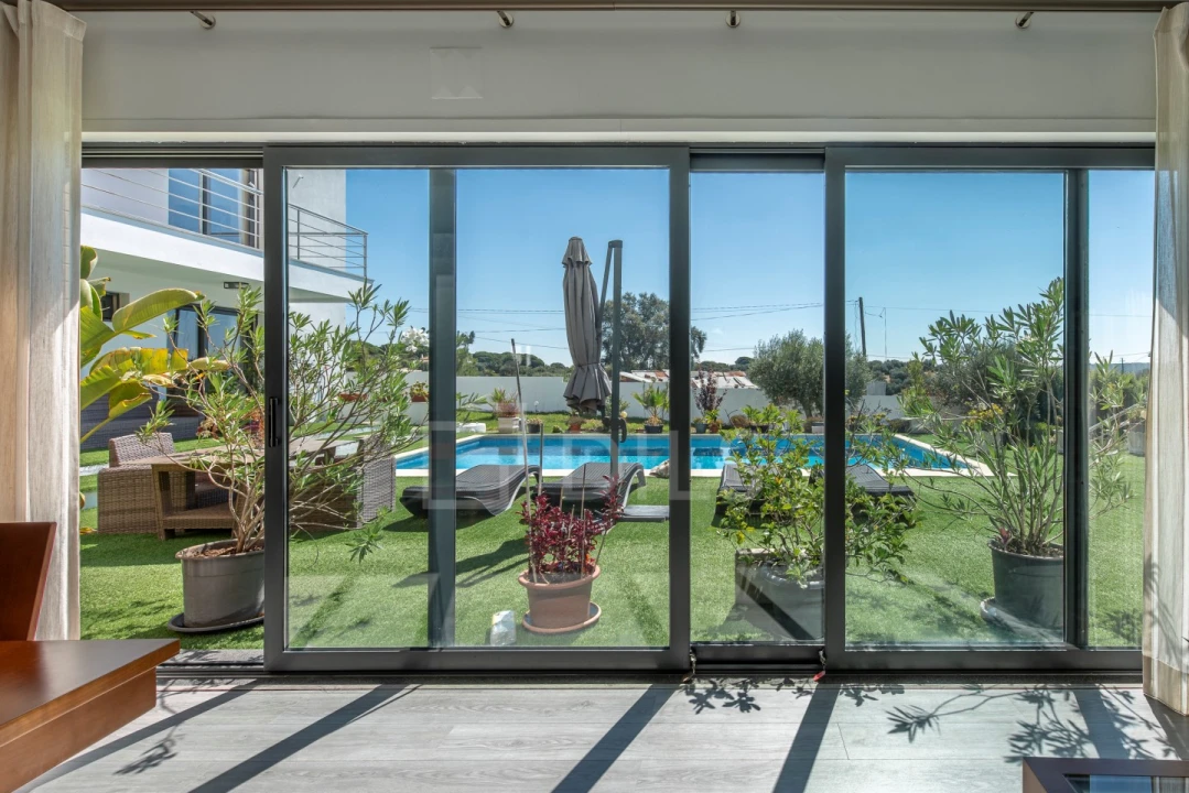 Moradia T4 para Venda em Santa Maria do Castelo e Santiago e Santa Susana Foto 6