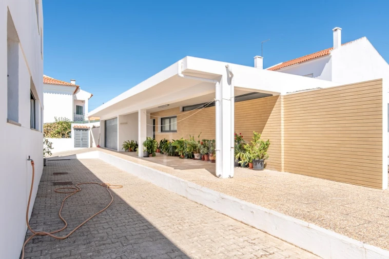 Moradia T4 para Venda em Santa Maria do Castelo e Santiago e Santa Susana Foto 28