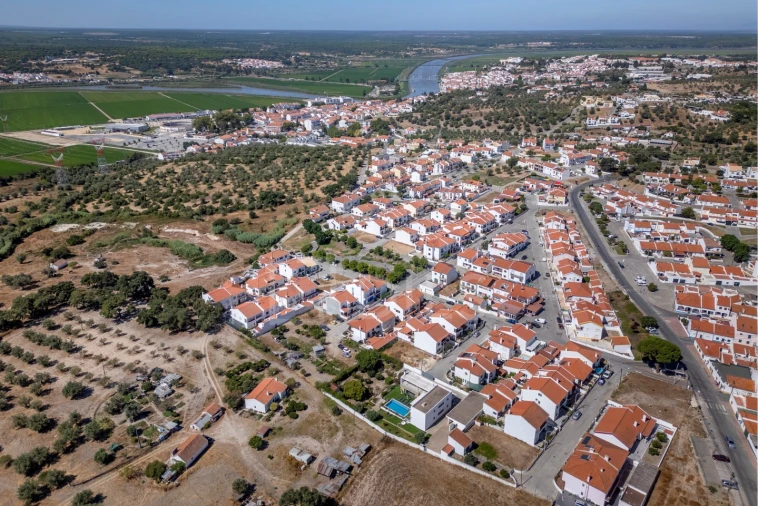 Moradia T4 para Venda em Santa Maria do Castelo e Santiago e Santa Susana Foto 35