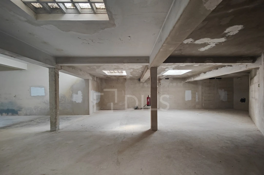 Loja para Arrendamento em Avenidas Novas Foto 8