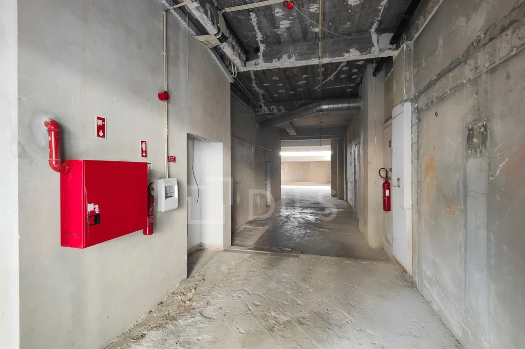 Loja para Arrendamento em Avenidas Novas Foto 12