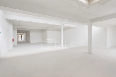 Loja para Arrendamento em Avenidas Novas