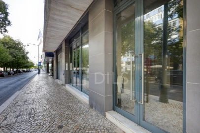 Loja para Arrendamento em Avenidas Novas