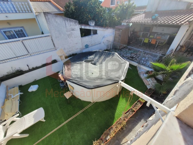 Moradia T3 para Venda em Amora Foto 38