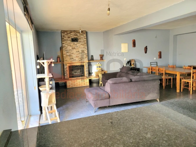 Moradia T3 para Venda em Amora Foto 24