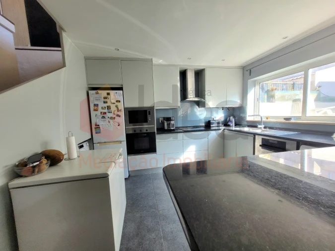 Moradia T3 para Venda em Amora Foto 18