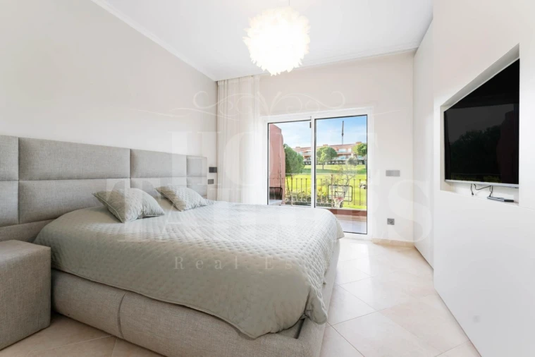 Moradia T3 para Venda em Lagos (São Sebastião e Santa Maria) Foto 31