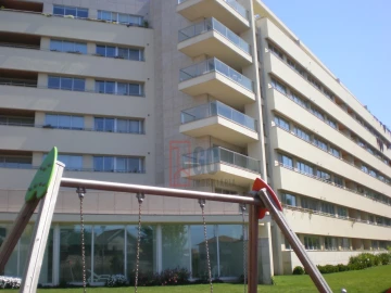 Apartamento T3 para Venda em Lordelo do Ouro e Massarelos