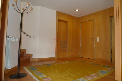 Apartamento T3 para Venda em Lordelo do Ouro e Massarelos