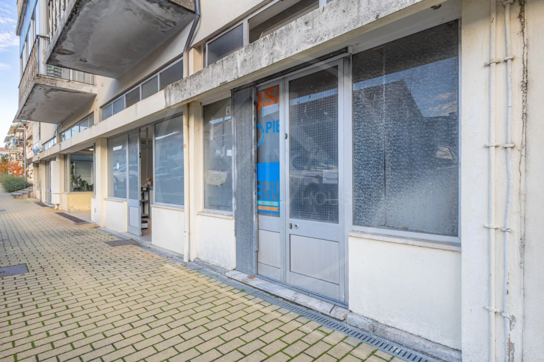 Loja para Venda em Vila Pouca de Aguiar Foto 1