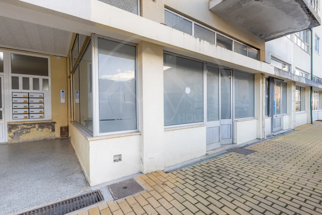 Loja para Venda em Vila Pouca de Aguiar Foto 3