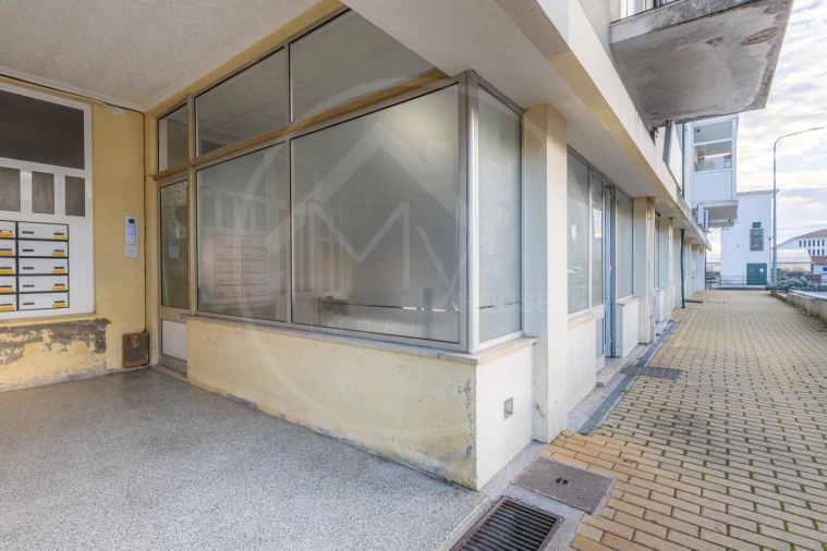 Loja para Venda em Vila Pouca de Aguiar Foto 2