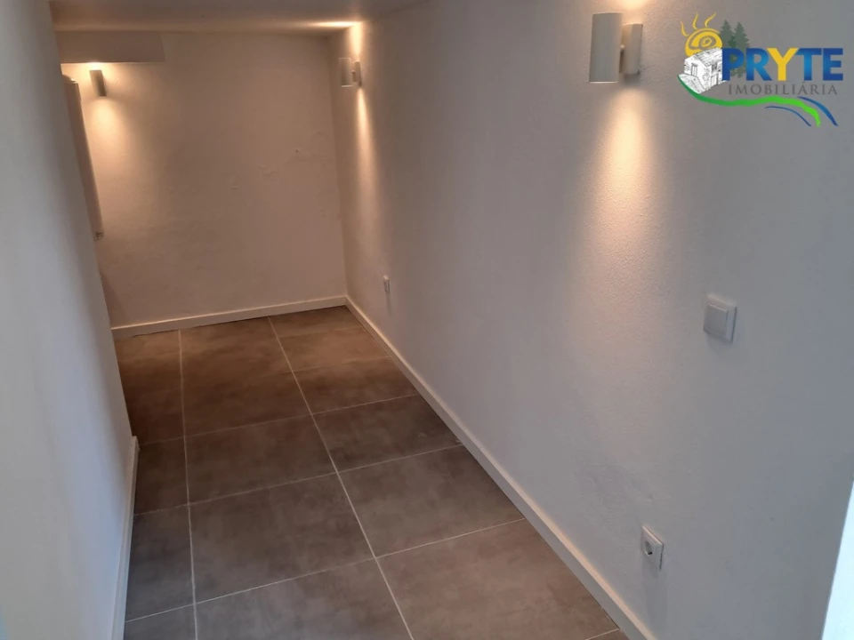 Moradia T2 para Venda em Cabeçudo Foto 21