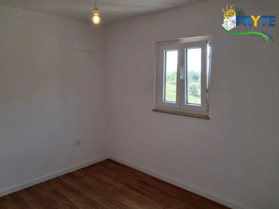 Moradia T2 para Venda em Cabeçudo Foto 31