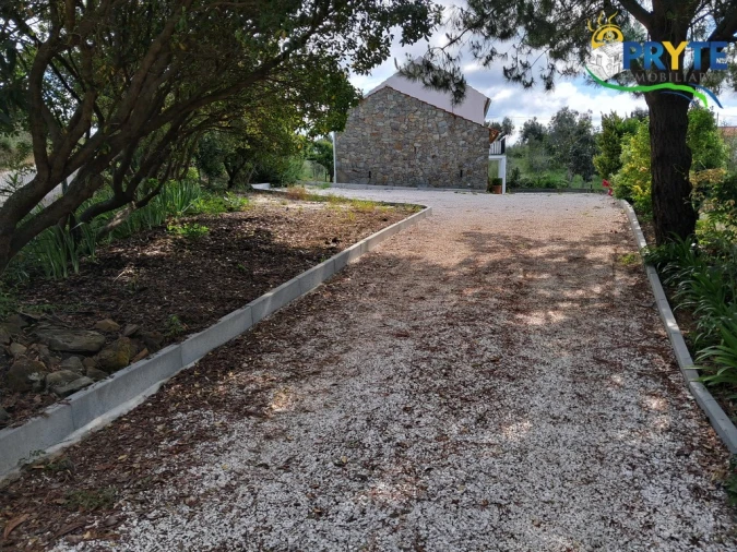 Moradia T2 para Venda em Cabeçudo Foto 6