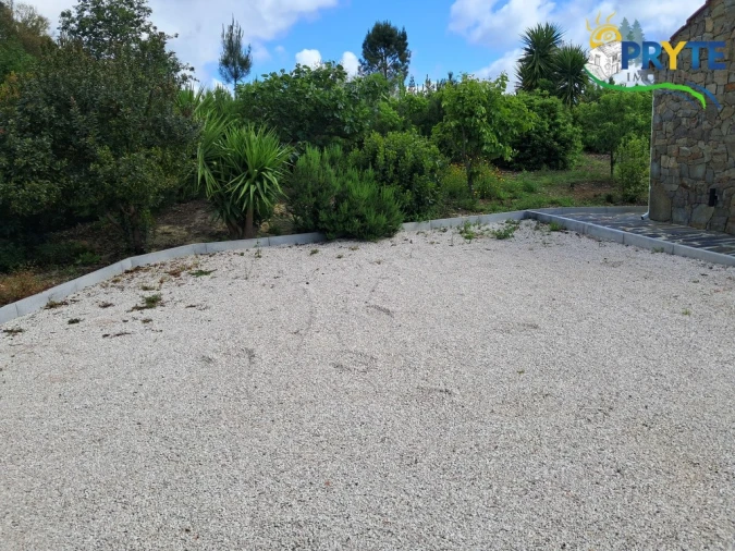 Moradia T2 para Venda em Cabeçudo Foto 7