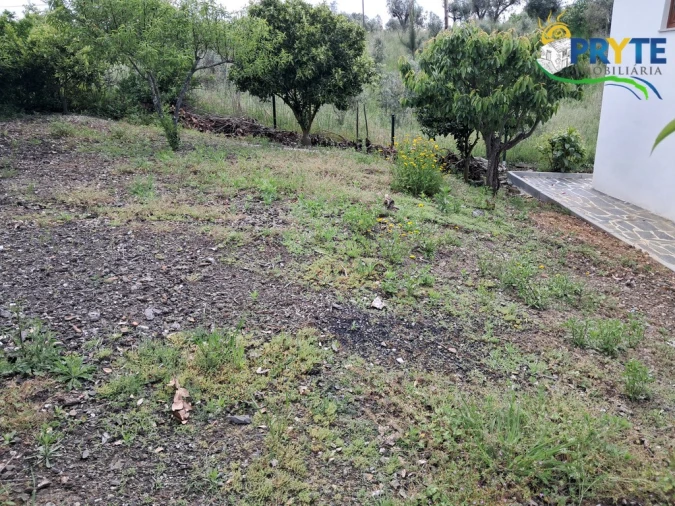 Moradia T2 para Venda em Cabeçudo Foto 11