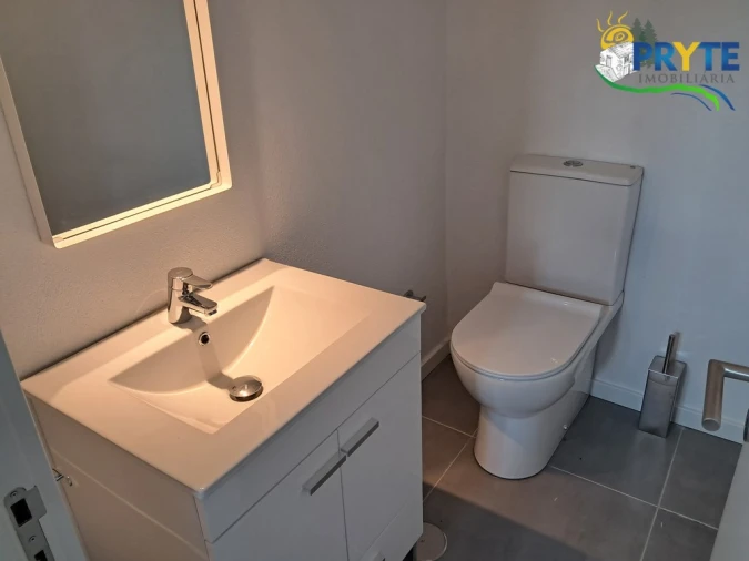 Moradia T2 para Venda em Cabeçudo Foto 18