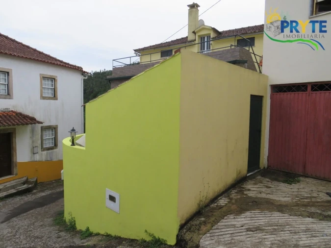 Moradia T4 para Venda em Alvares Foto 3