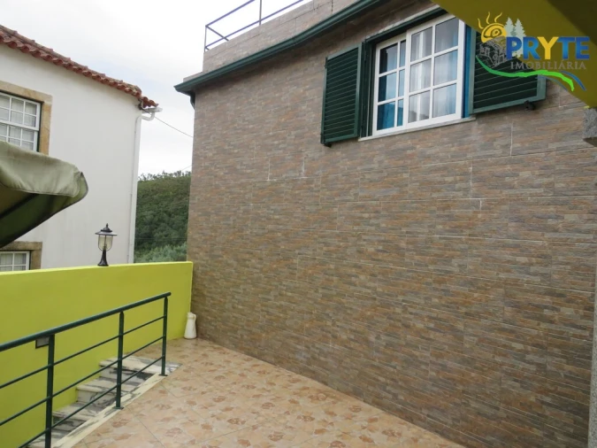 Moradia T4 para Venda em Alvares Foto 5