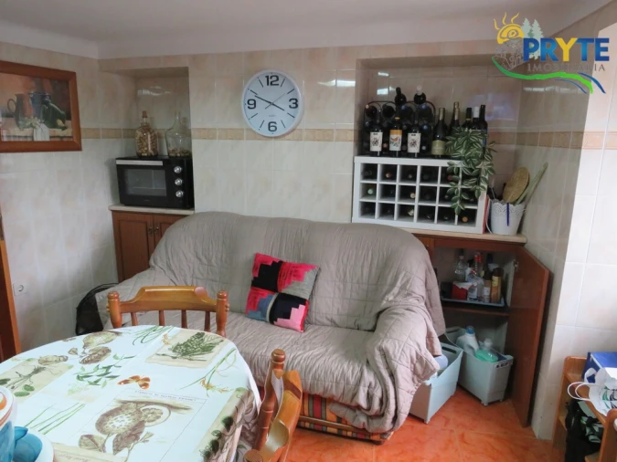 Moradia T4 para Venda em Alvares Foto 13