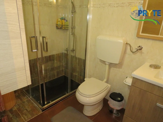 Moradia T4 para Venda em Alvares Foto 14