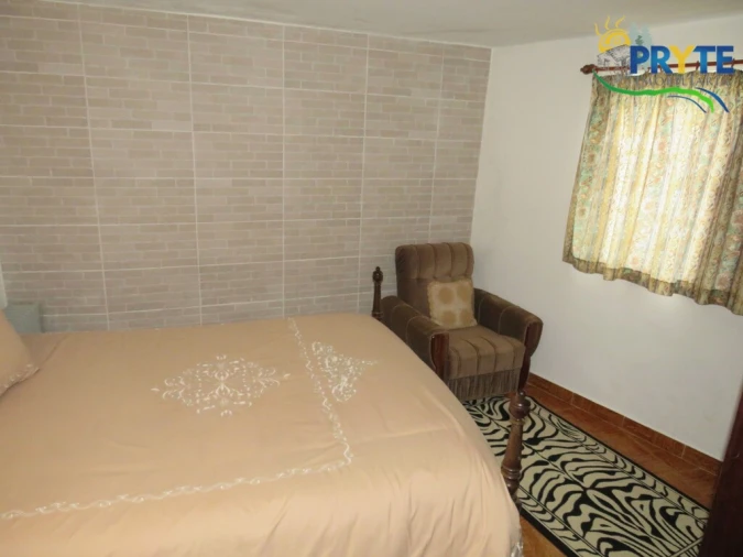 Moradia T4 para Venda em Alvares Foto 23