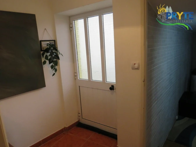 Moradia T4 para Venda em Alvares Foto 24