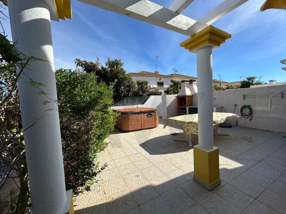 Moradia T3 para Venda em Monte Gordo Foto 22