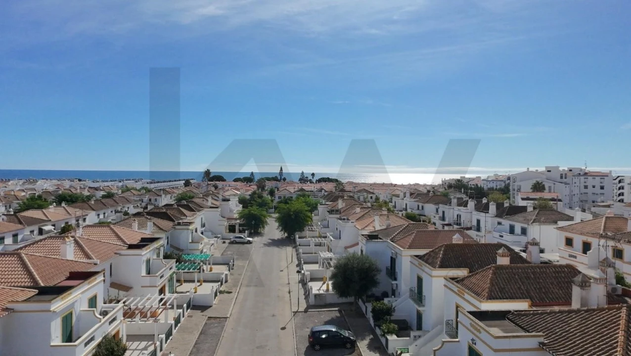 Moradia T3 para Venda em Monte Gordo Foto 30