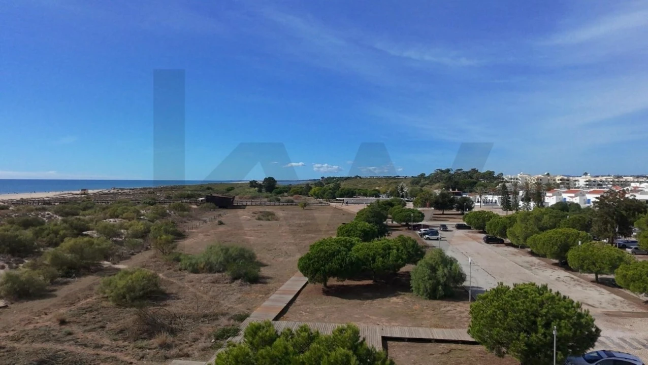 Moradia T3 para Venda em Monte Gordo Foto 37