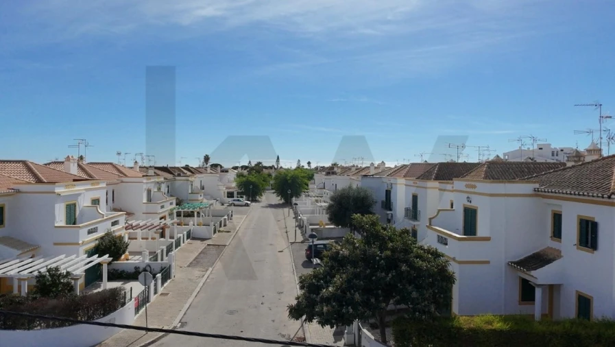 Moradia T3 para Venda em Monte Gordo Foto 31