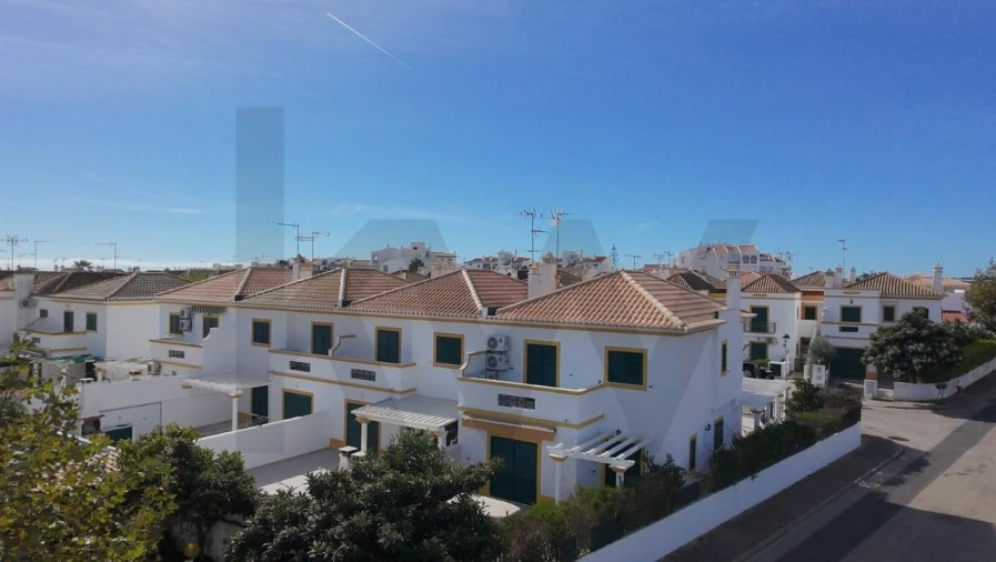 Moradia T3 para Venda em Monte Gordo Foto 35