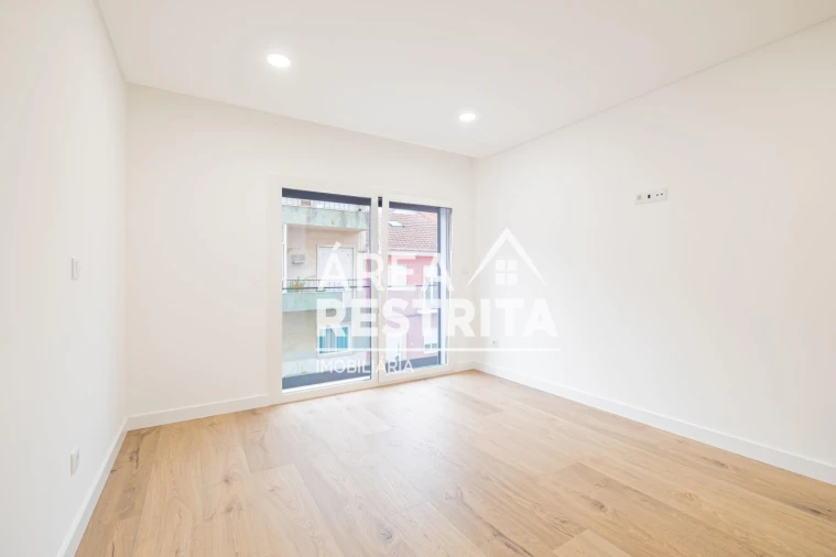 Apartamento T2 para Venda em Alhandra, São João dos Montes e Calhandriz Foto 26