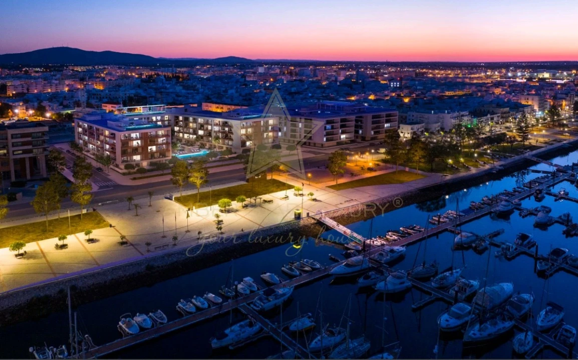 Apartamento T3 para Venda em Olhão Foto 16