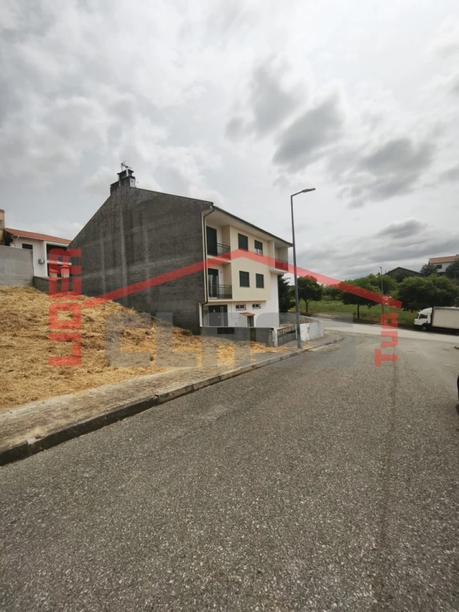 Terreno para Venda em Macedo de Cavaleiros Foto 4