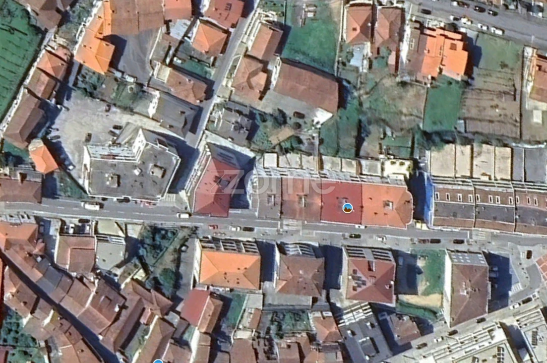 Garagem para Arrendamento em Arco de Baúlhe e Vila Nune Foto 11