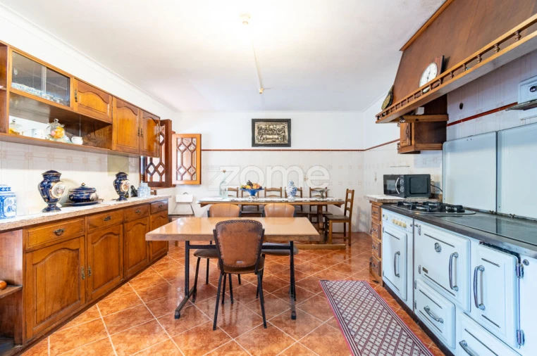 Quinta T10 para Venda em Vila e Roussas Foto 16